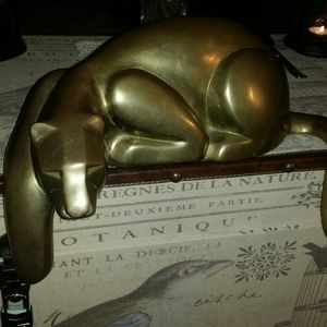 Dolbi Cashier Brass Cat Shelf Sitter